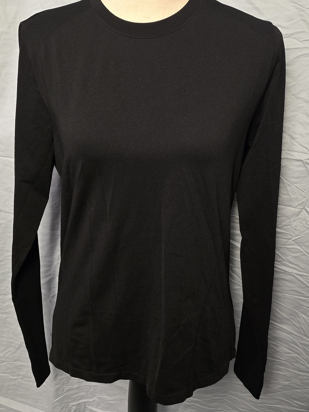 Fabletics Black Crewneck Long Sleeve Top